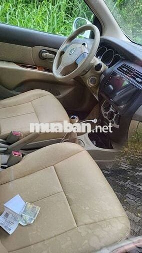 Nissan Livina 2011 gốc daklak xe gia đình 149tr