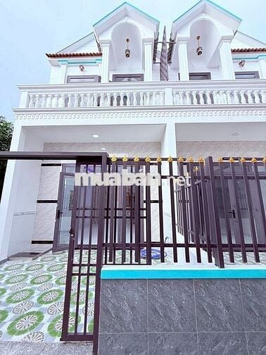 BÁN NHÀ CHÍNH CHỦ SỔ RIÊNG MỚI XÂY GIÁ 1,25 TỶ, 68m2, ĐỨC HÒA, LONG AN