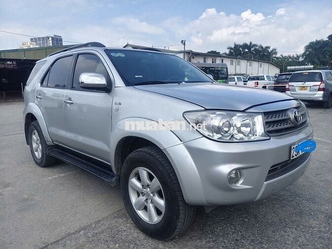 Toyota Fortuner 2009 2.5G - 500000 km