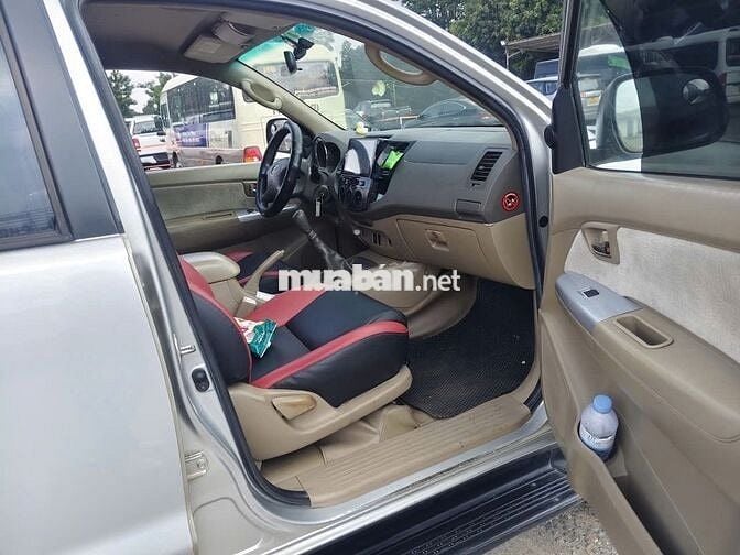 Toyota Fortuner 2009 2.5G - 500000 km