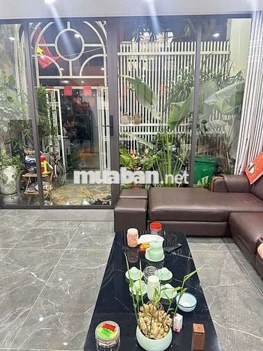 NHÀ SÁT ĐƯỜNG LÊ QUANG ĐẠO KÉO DÀI ,50M MT5M NỘI THẤT ĐẸP