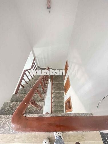 NHÀ SHR TRỆT LẦU 4 PN 2WC HẺM XE HƠI