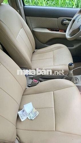Nissan Livina 2011 gốc daklak xe gia đình 149tr