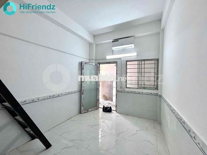 Duplex Mới 100% Nội Thất Cơ Bản - Thang Máy Bãi Xe Rộng Sát Quận 5 -HF