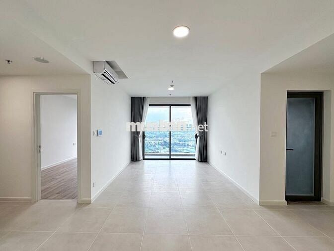 Cho thuê căn 2PN2WC 84m2 view LandMark 81 full nội thất Xem nhà 24/7