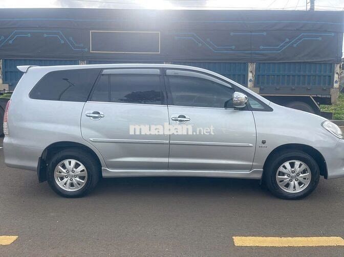 Toyota Innova 2009 G — xe gia đình — 205 triệu