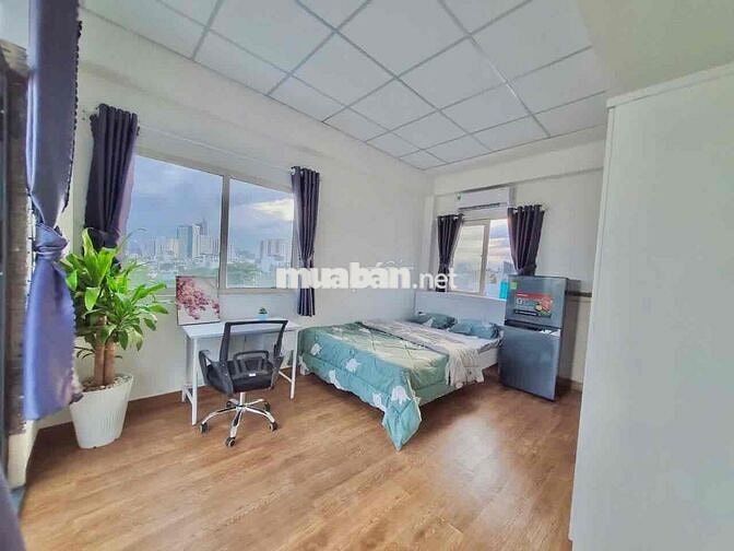 Phòng Ban Công siêu rộng, full nội thất 45m2 ngay tại Phan Chu Trinh