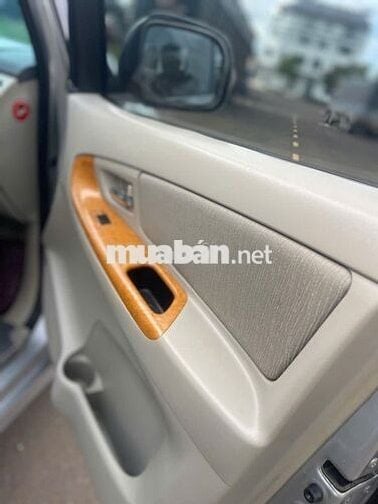 Toyota Innova 2009 G — xe gia đình — 205 triệu