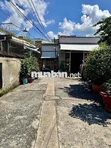 NHÀ TRUNG TÂM HÓC MÔN,RỘNG,ĐẸP,RẺ 2,7TỶ