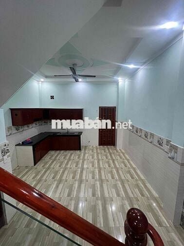 Cho thuê nhà nguyên căn 1 trện 1 lầu 3 phòng ngủ