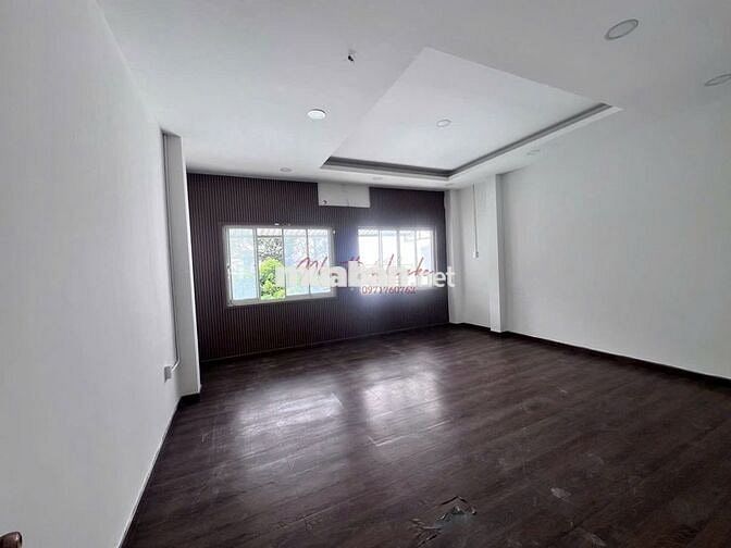 Kim chỉ nam cho kinh doanh - 3/2 giá siêu tốt ít người để ý. Giá 6x !!