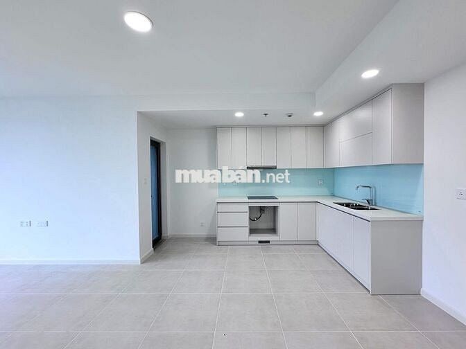 Cho thuê căn 2PN2WC 84m2 view LandMark 81 full nội thất Xem nhà 24/7