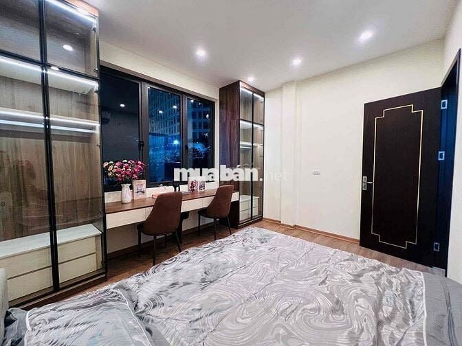 Bán Nhà Đình Thôn - 42M2 - Ô Tô Tránh - Vải Bước Chân Ra Mặt Phố