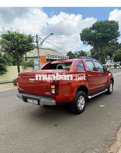 Isuzu Dmax 2016 LS 2.5 4x2 MT - 100000 km