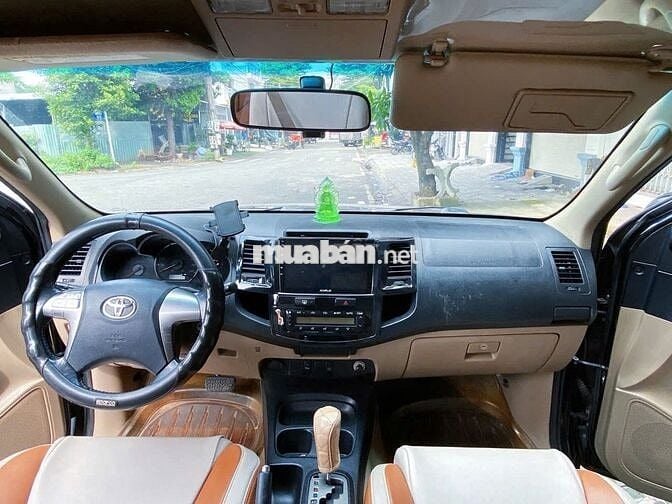 Toyota Fortuner 2014 2.7V 4x2 AT - 176000 km