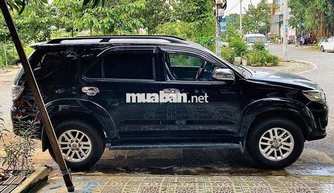 Toyota Fortuner 2014 2.7V 4x2 AT - 176000 km