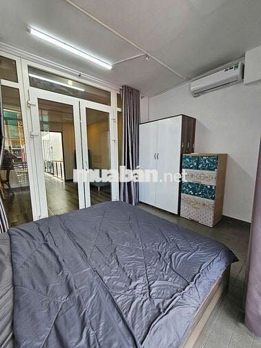 Penhouse Nguyên Tầng Rộng 60m2 - Full option - Nguyễn Trãi Quận 1