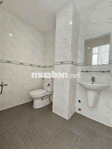 Penhouse Nguyên Tầng Rộng 60m2 - Full option - Nguyễn Trãi Quận 1