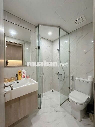 Bán Căn studio 32m2, tại Vinhomes smart city. Giá 2,7 tỷ