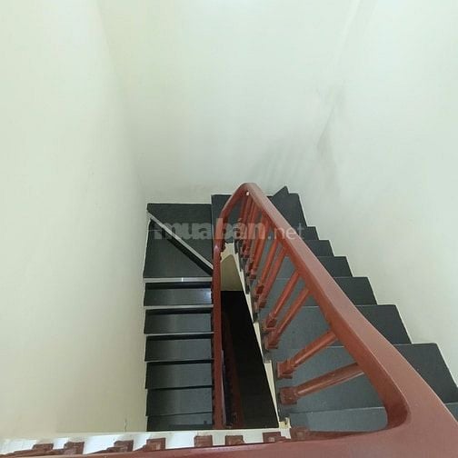 Bán nhà phố Trịnh Công Sơn,Tây Hồ, DT: 50m2,13 tỷ. gần phố,K/D sầm uất