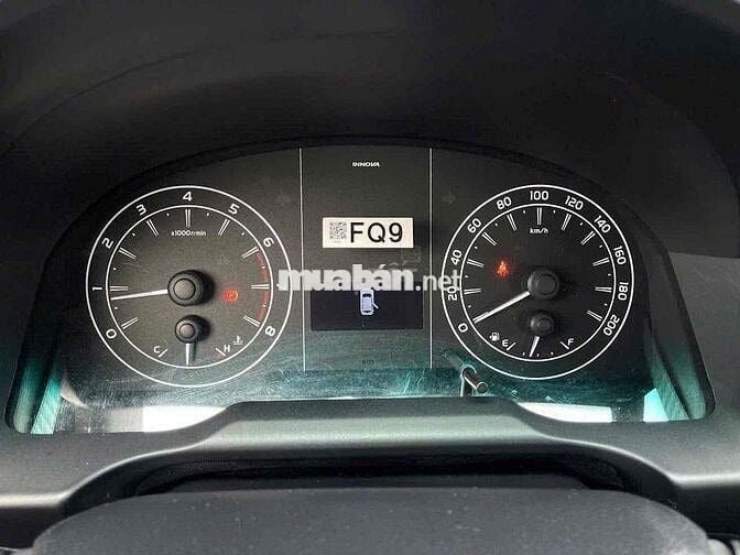 Toyota Innova 2022 E 2.0 MT - 41000 km