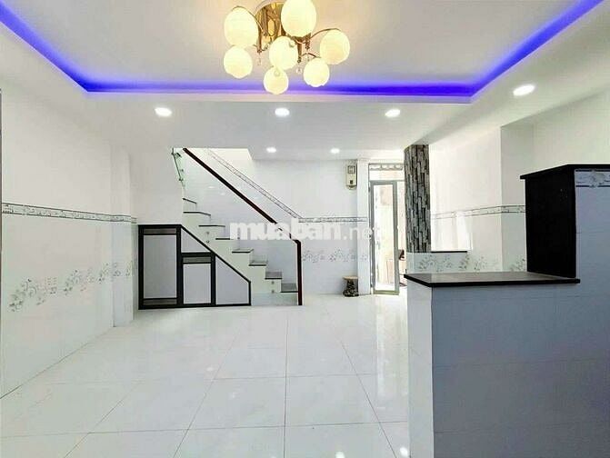Kẹt tiền bán gấp nhà đường âu dương lân p3 q8 dt 5×6 một lầu 2 phòng