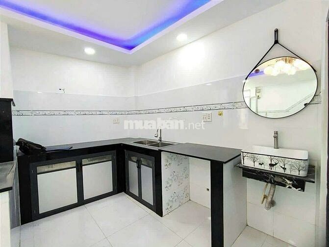 Kẹt tiền bán gấp nhà đường âu dương lân p3 q8 dt 5×6 một lầu 2 phòng