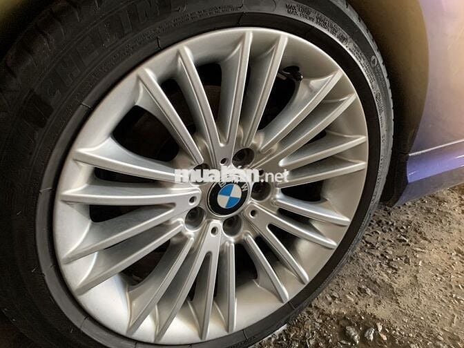 BMW 3 Series 20***00 km