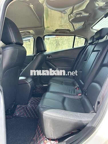 Mazda 3 sản xuất 2018 siêu lướt