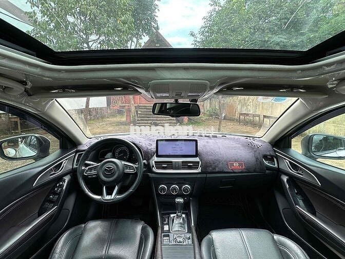 Mazda 3 sản xuất 2018 siêu lướt