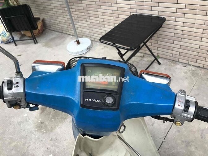 CẦN BÁN 01XE CUP ĐÈN VUÔNG CÓ ĐỀ.