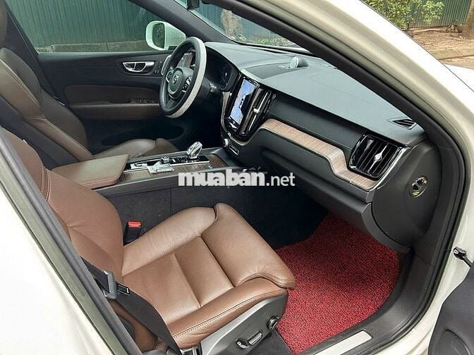 Volvo XC60 2022 Inscription B6 AWD - 40000 km