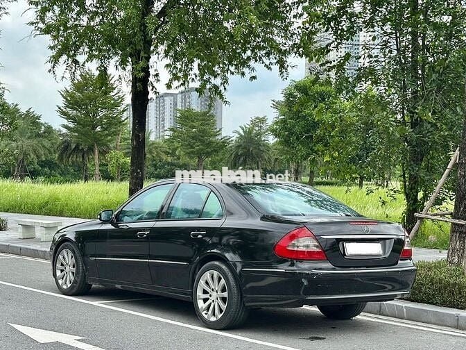 Mercedes Benz E Class 2008 E200 - 160000 km