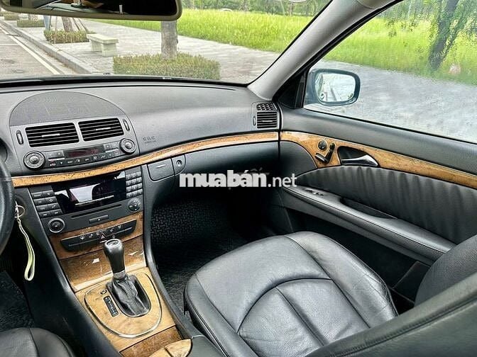 Mercedes Benz E Class 2008 E200 - 160000 km