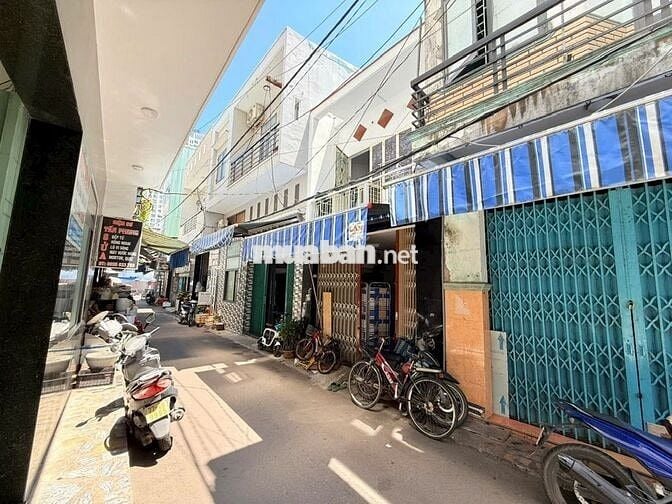 Nhà mặt tiền trung tâm Quy Nhơn 20,1 m2, đường Ba mươi mốt tháng ba