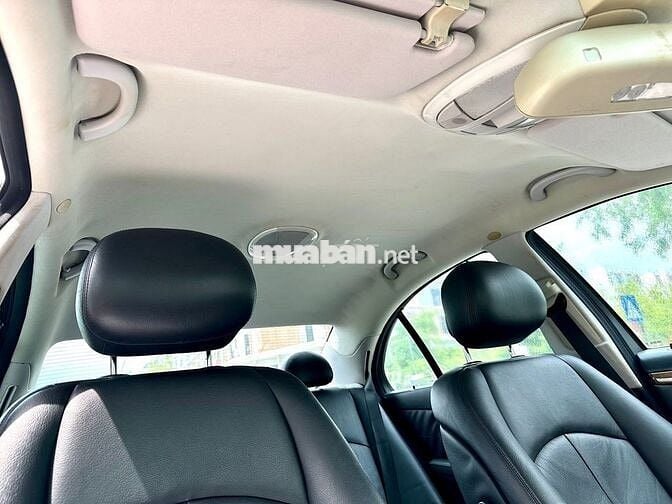 Mercedes Benz E Class 2008 E200 - 160000 km