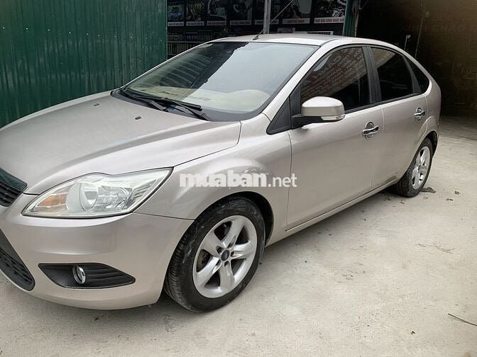 Ford Focus 2012 1.8 AT - 110000 km