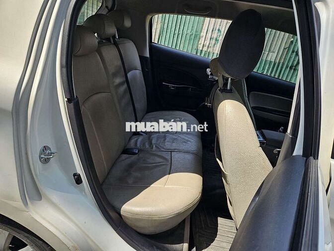 Ga đình bán Mitsubishi Mirage đời 2015 số tự động