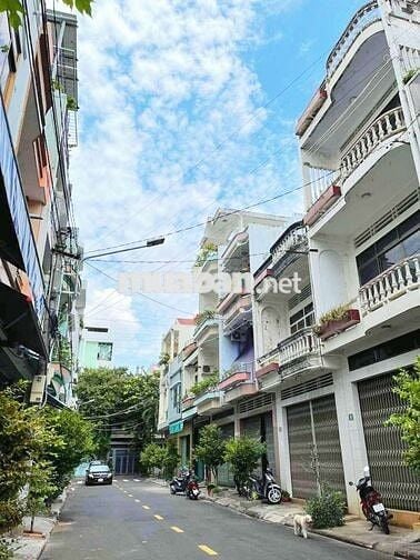 🏠 Nhà MT Nguyễn Trung Ngạn, Quy Nhơn – 4 tầng, 6WC, chỉ 11.999 tỷ TL.