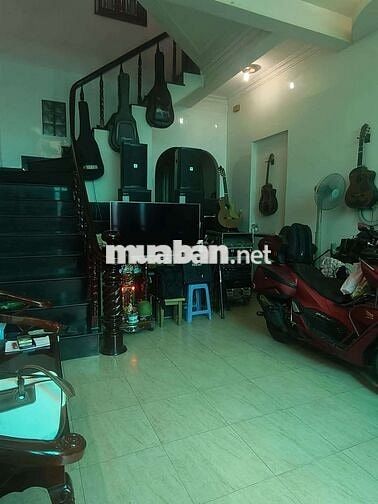 Nhà 3 Tầng sát Mặt Tiền Đường Số 11 Linh Xuân DT 54m 3PN 3WC Hoàn Công