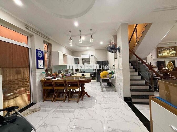 🏡Biệt Thự Sát Ngã Tư Ga Quận 12