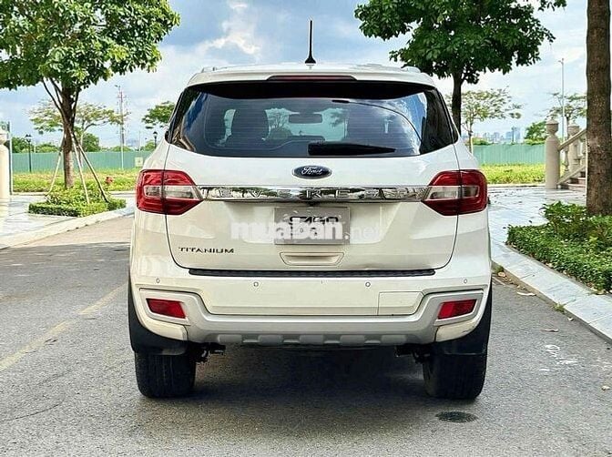 Ford Everest 2020 Titanium 2.0L AT 4x2 - 72000 km