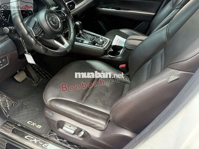 Mazda CX8 Premium 2023 - 899 Triệu