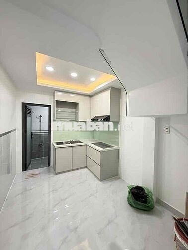 Nhỉnh 5 tỷ Nhà mới xây gần siêu thị Parc Mall quận 8