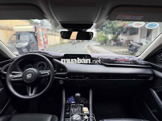 Mazda 3 2024 1.5L Luxury - 33000 km