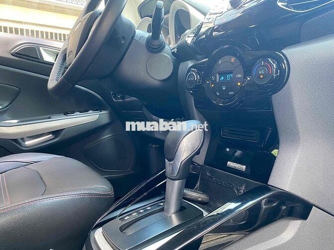 Ford EcoSport 2015 1.5L Titanium AT - 106000 km