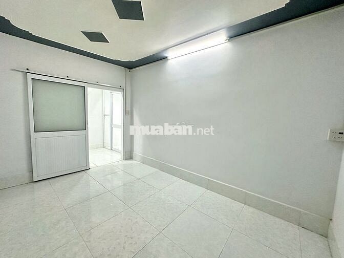 Nhà Trệt Lầu 3PN Hẻm Đường Hùng Vương chỉ 5,5 triệu