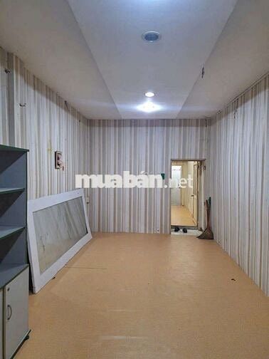 CHO THUÊ NHÀ MẶT TIỀN HUYNH MẪN ĐẠT Q5