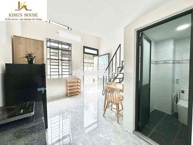 PHÒNG CÓ GÁC FULL NỘI THẤT SÁT KÝ TÚC XÁ KHU B - LÀNG ĐẠI HOC GO DĨ AN
