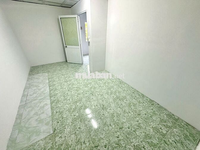 Nhà Trệt Lầu 3PN Hẻm Đường Hùng Vương chỉ 5,5 triệu
